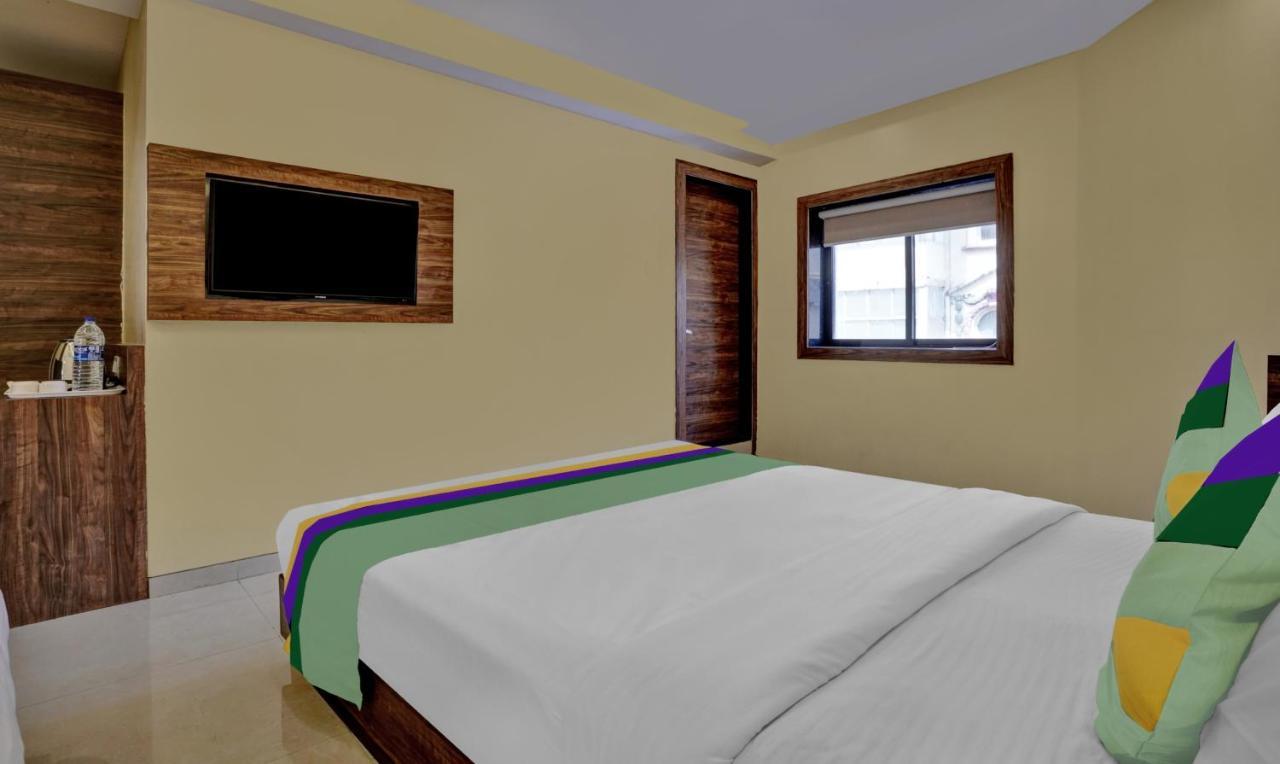 Treebo Trend Elegant Cst Bombaim Exterior foto